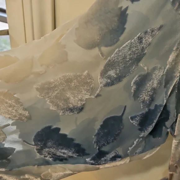 NWT NATORI BLUE FALLING LEAVES LONG VELVET BURNOUT SILK‎  KIMONO - Picture 3 of 13